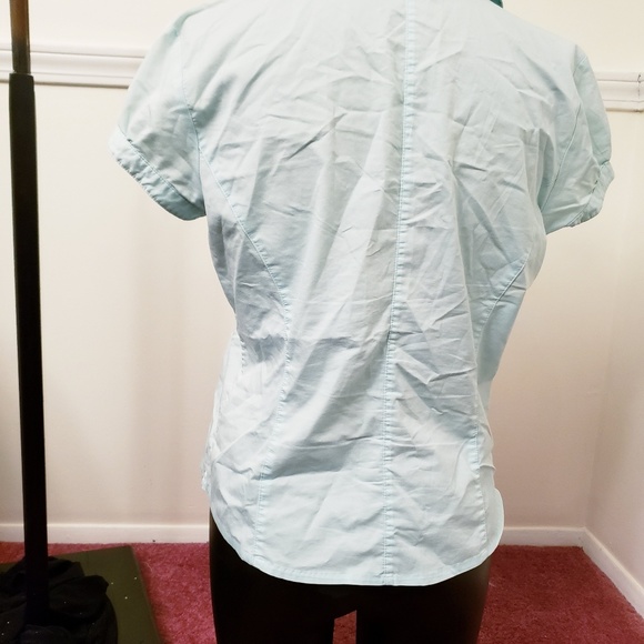 Light Aquamarine short sleeved buttons w ruching - Picture 2 of 3